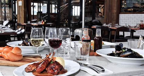 The 20 Best Restaurants for Boxing Day in Bondi Junction